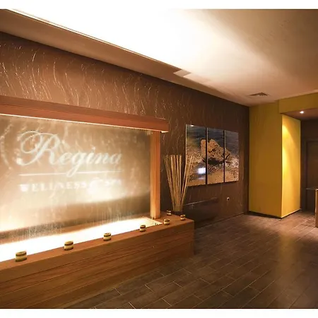 реджина маре 4*