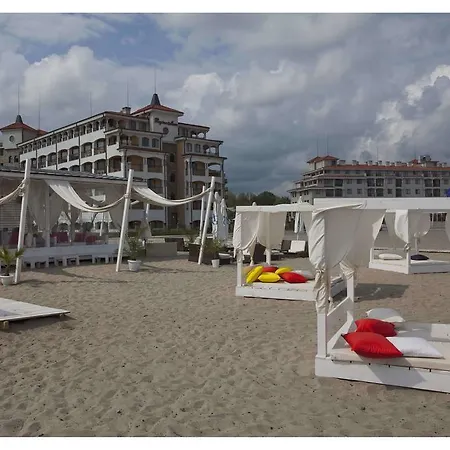 Regina Mare ツァレヴォ